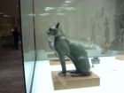 estatua de un gato en un museo de Estyados Unidos