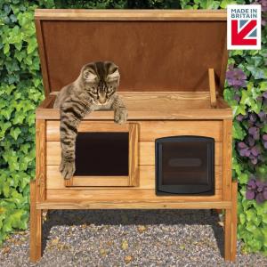Caseta exterior para gatos con ventana